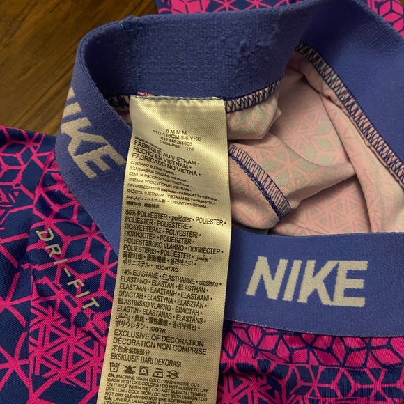 Girls Nike capris - Picture 3 of 4